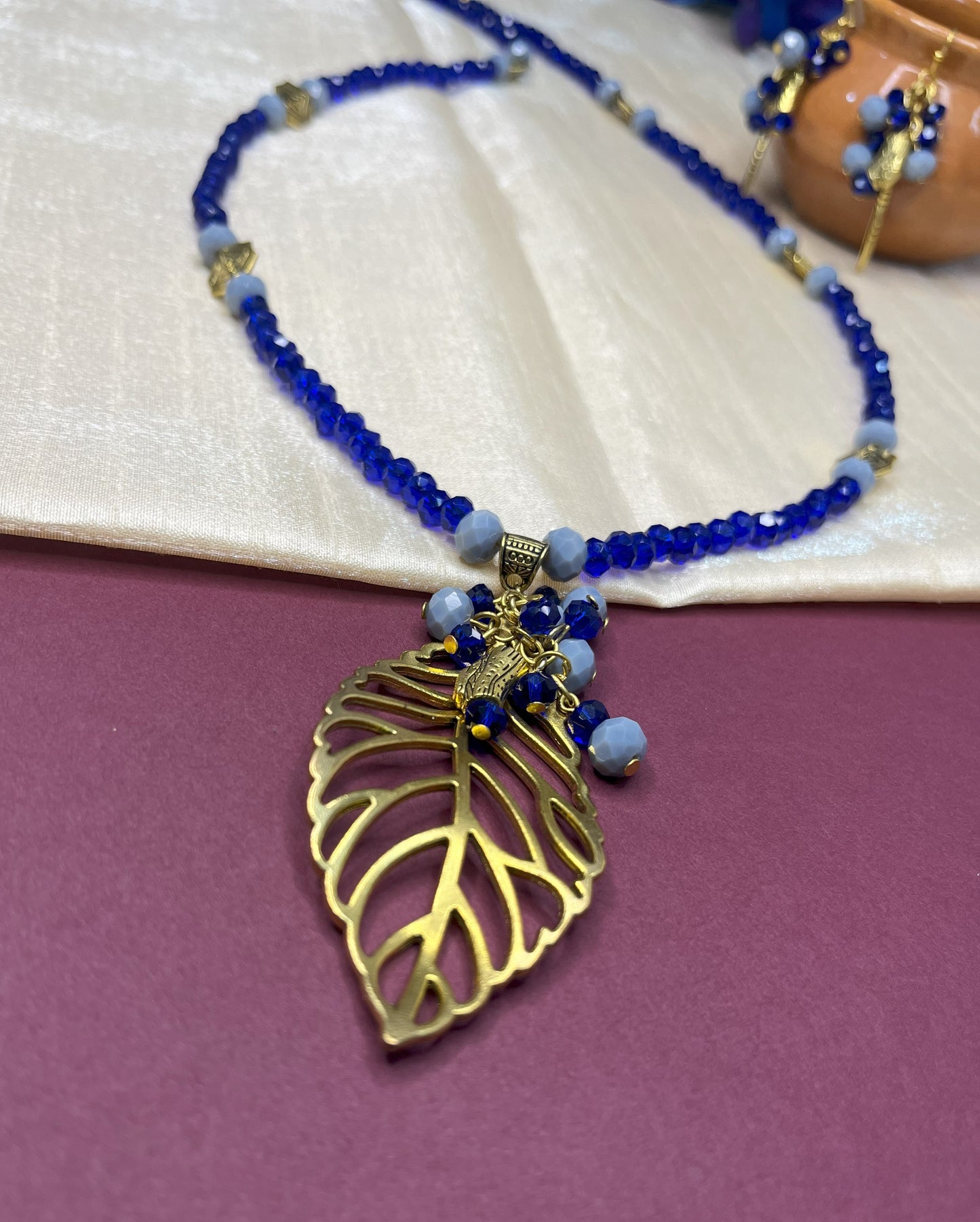 Blue Grey Leaf Necklace Set
