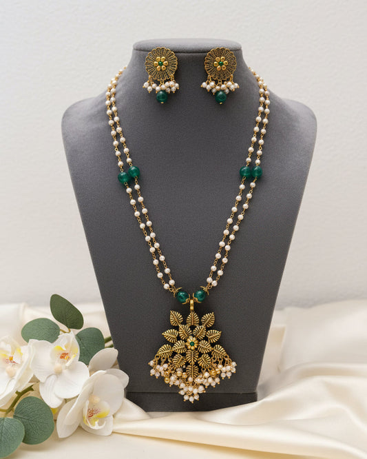 Golden Jade Blossom Necklace Set