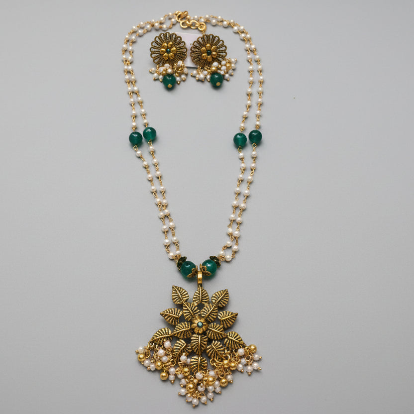 Golden Jade Blossom Necklace Set
