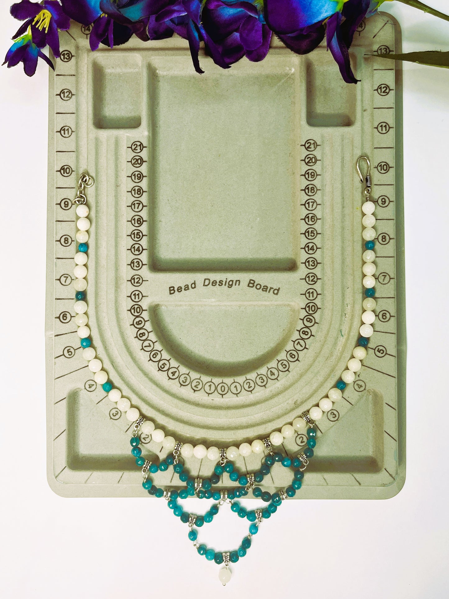 Chandelier Agate Bead Necklace