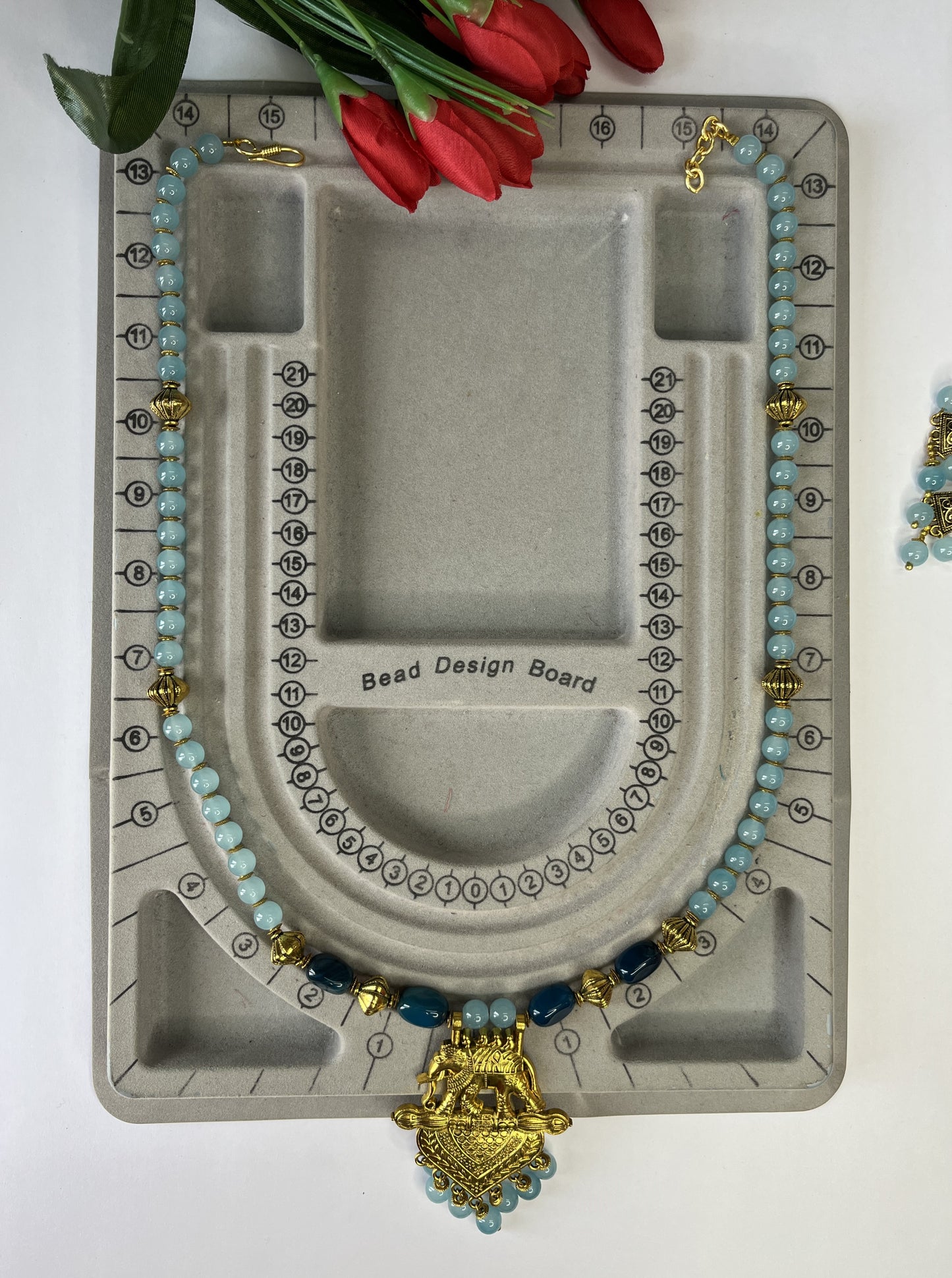 Graceful Elephant Pendant Necklace Set
