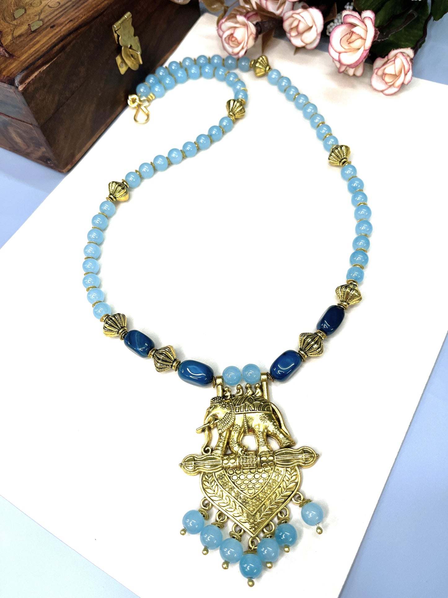 Graceful Elephant Pendant Necklace Set