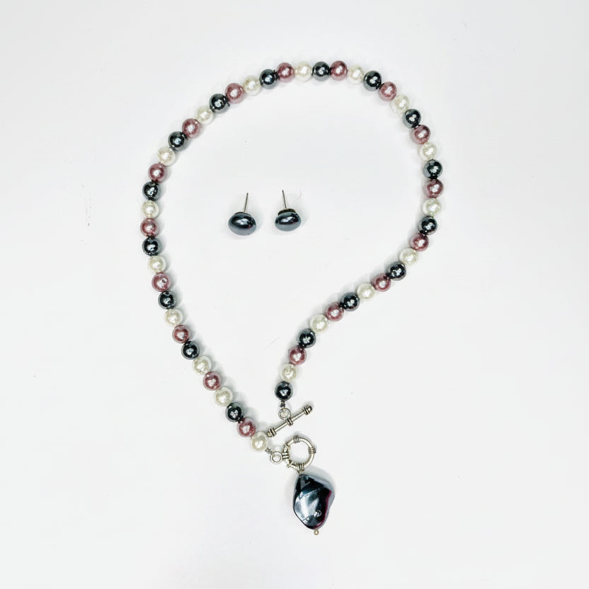 Pearl Noir Elegance Necklace Set