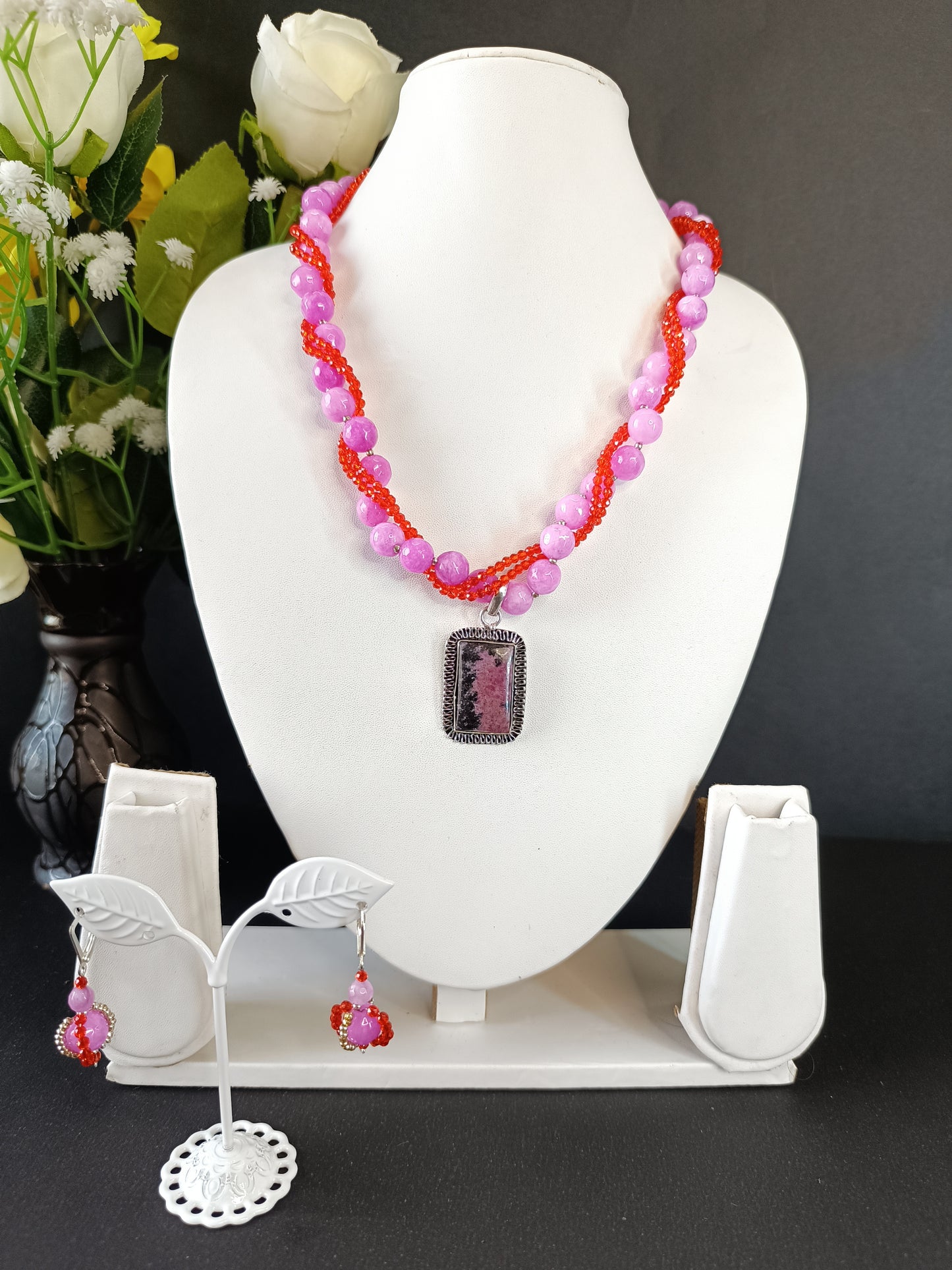 Twisted Rose Quartz Pendant Set