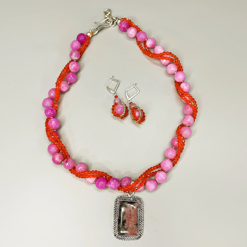 Twisted Rose Quartz Pendant Set