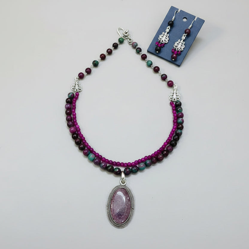 Artistic Jade Quartz Gemstone Necklace Set